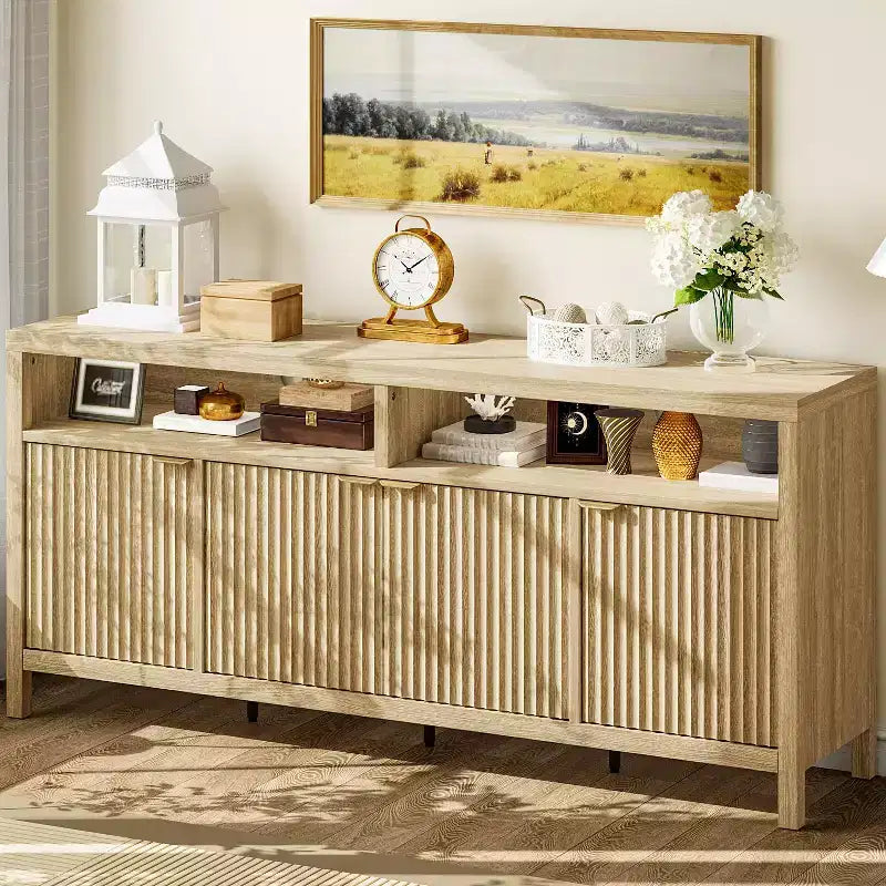 Credenza a buffet scanalata da 65,8" con 4 ante
