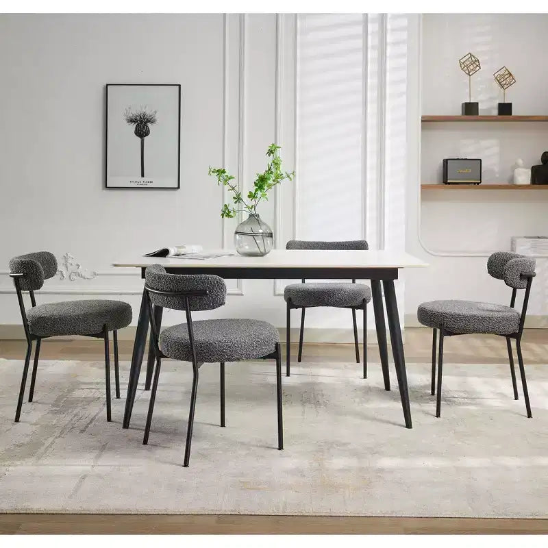Sedie da pranzo in boucle di metà secolo, set da 2 – grigio chiaro con gambe in metallo nero