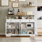 Mobile buffet credenza da 130 cm stile rustico con stazione di ricarica, 3 cassetti e 4 ante scorrevoli – Armadio dispensa da cucina per bar con ripiani in legno