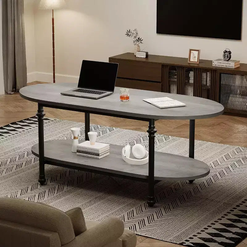 Tavolino da caffè ovale a 2 livelli con ripiano inferiore, piano da 120 cm, finitura venatura del legno grigia, gambe in metallo