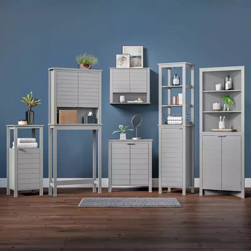 Mobiletto angolare alto per bagno con ripiani aperti