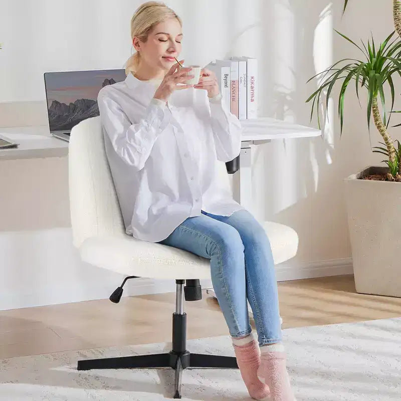 Sedia operativa ergonomica imbottita in boucle – Senza braccioli, regolabile in altezza | Beige